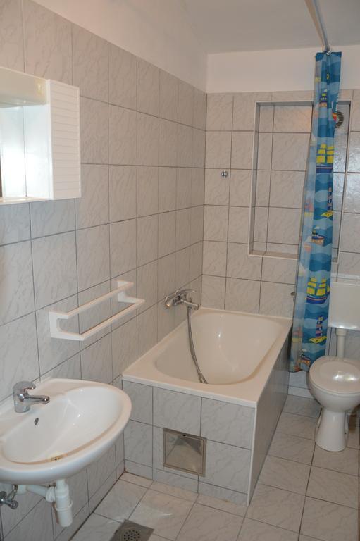 Apartmani Roko Drvenik  Exterior photo